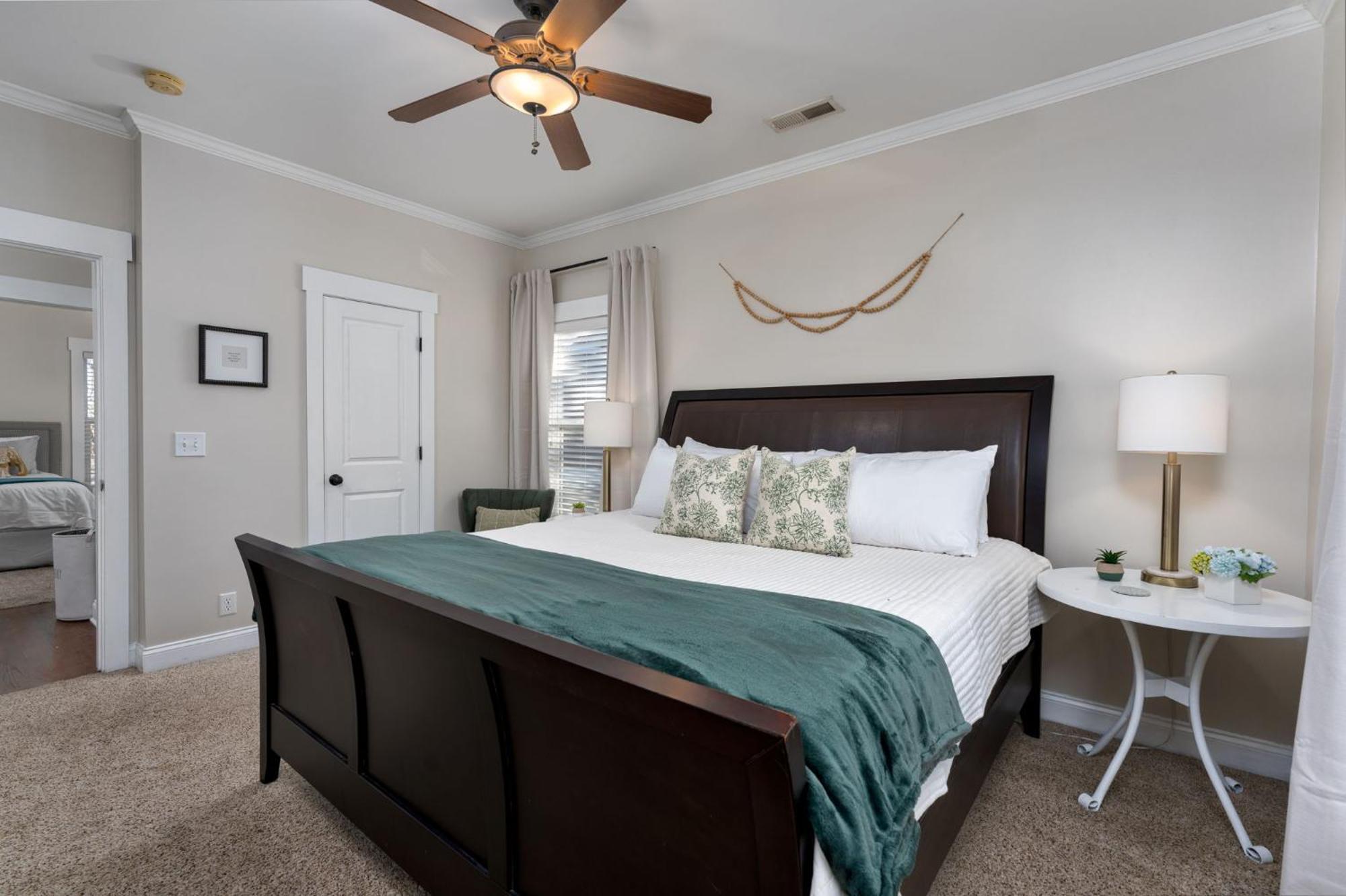 Downtown Wilmington Home ~ Pet Friendly エクステリア 写真