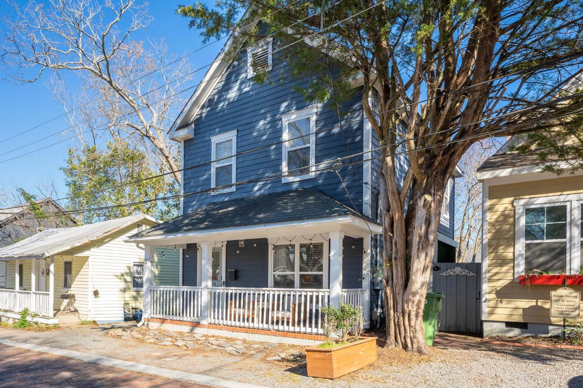 Downtown Wilmington Home ~ Pet Friendly エクステリア 写真